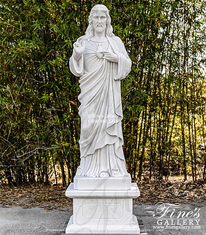 Sacred Heart of Jesus Statue